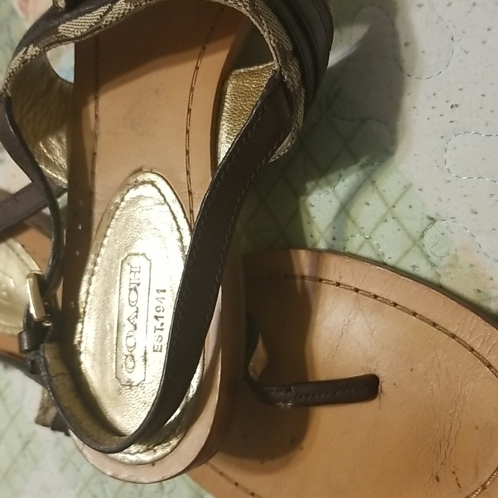 Sandals - Picture 2 of 3
